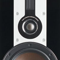 Wood Fibre Woofer / SMC Magnet / Hybrid Tweeter
