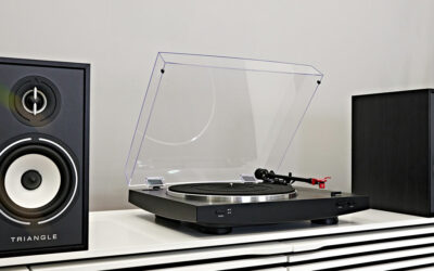 How to Play Vinyl Records: Getting the Most Out of Your Turntable