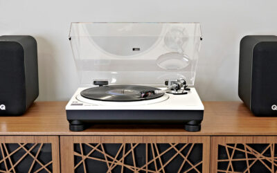 Does Vinyl Sound Better? Here’s How it Compares to Digital