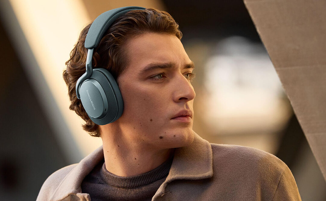Can You Use Bluetooth Headphones on a Plane? Here’s Our Guide